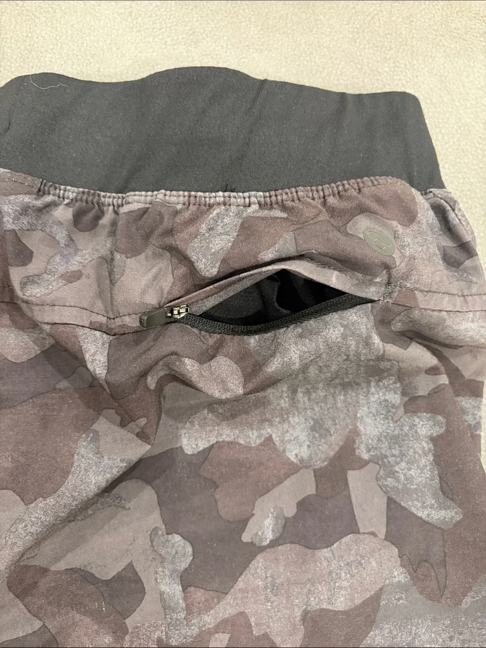 Men's Camo Athletic Shorts - Gray/Brown